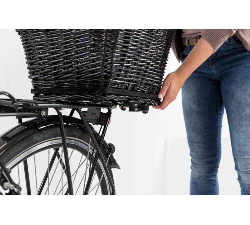 Trixie Fahrradkorb für Gepäckträger aus Weide - schwarz